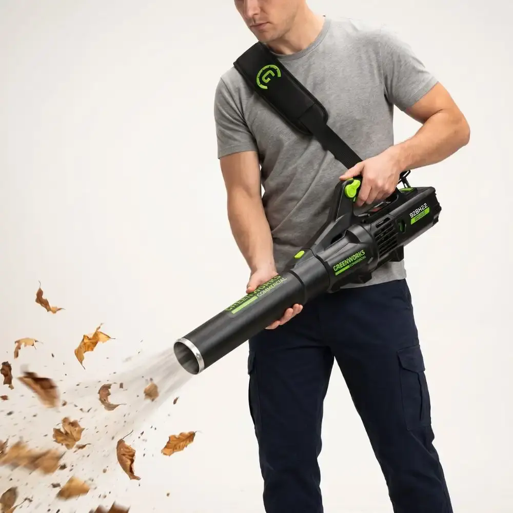 Roçadeira brushless 82V com soprador de folhas 760CFM + 2 baterias de lítio 4,0AH e carregador bivolt Greenworks — fotografia 7