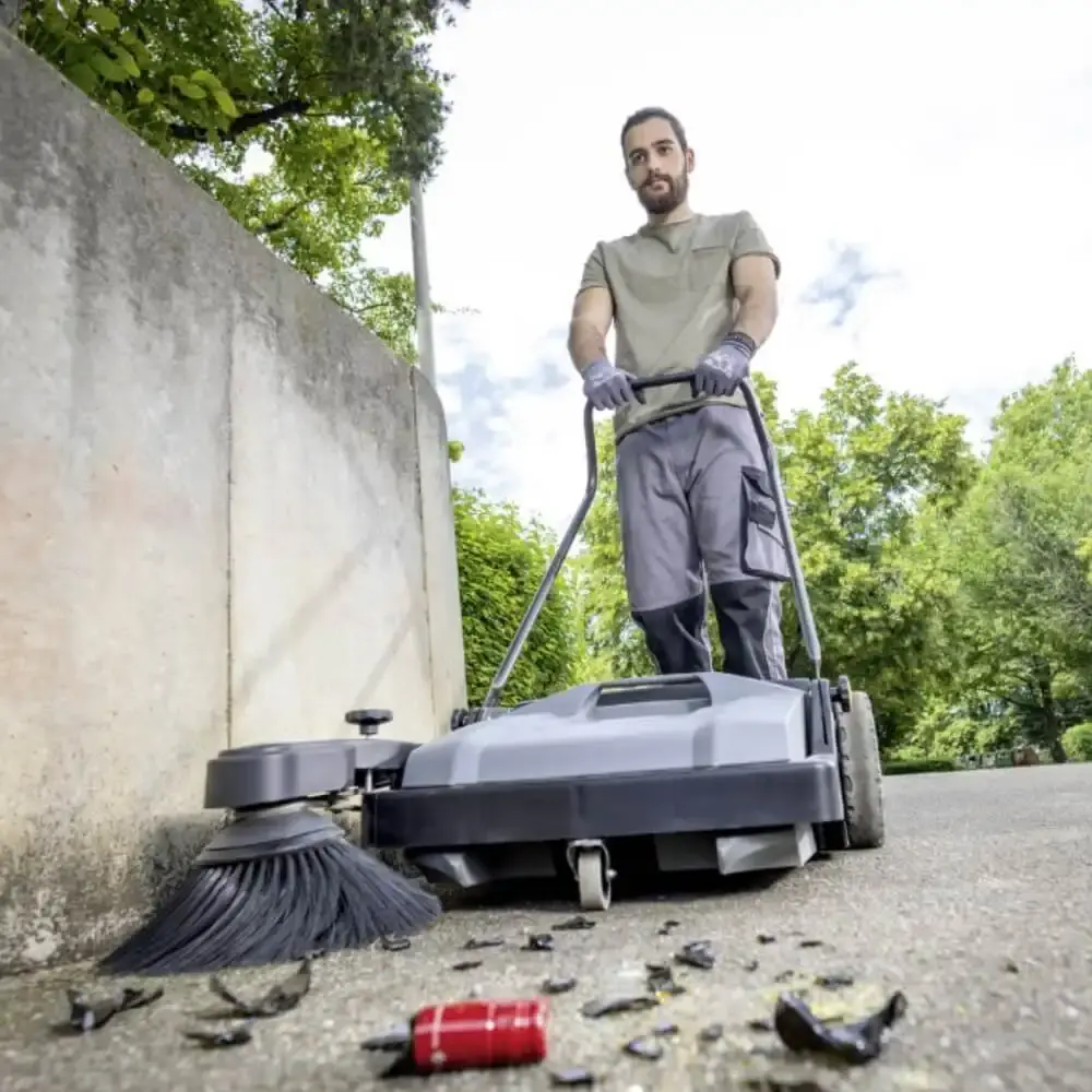 Varredeira mecânica 2800M²/H KM 70/15-C 15171110 Karcher — fotografia 6