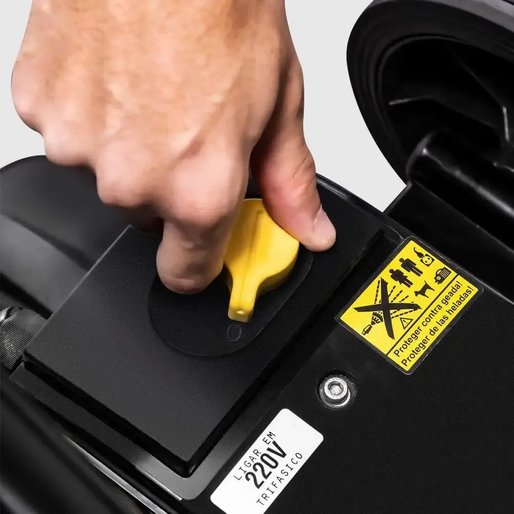 Lavadora de alta pressão HD 12/15-4 super 5500W trifásico Karcher — fotografia 4