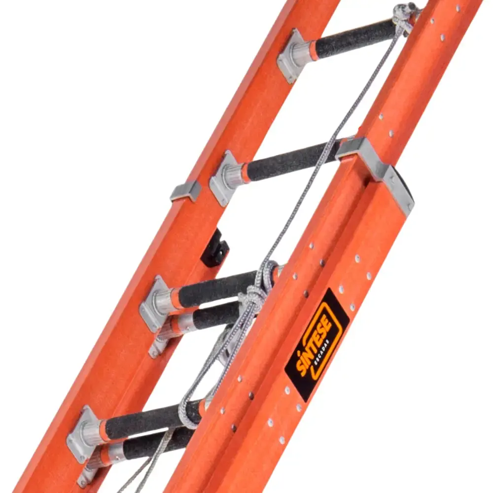 Escada Extensível de Fibra de Vidro 31 Degraus 570 x 960 CM SÍNTESE — fotografia 5