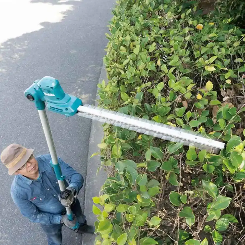 Aparador para cerca viva 460MM 18V com haste telescópica sem bateria e carregador Makita — fotografia 4