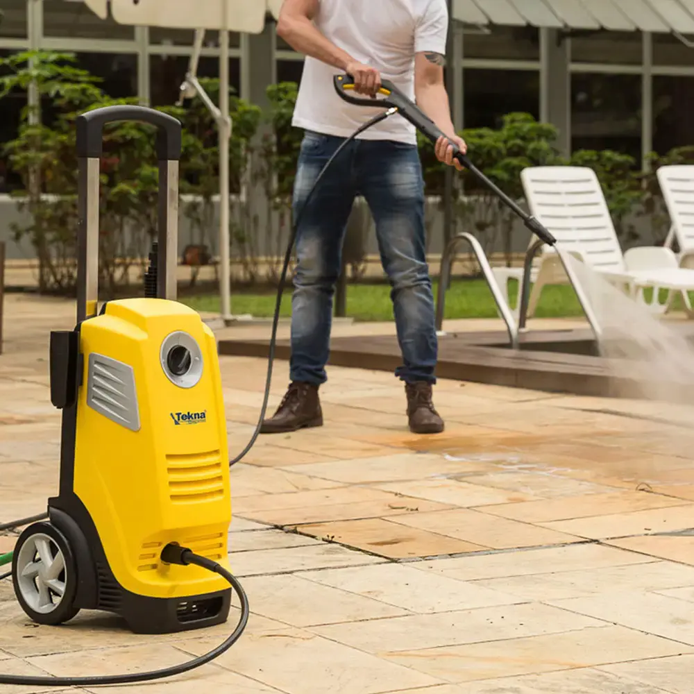 Lavadora alta pressão 2,0KW com rodas e alça alta 220V Tekna 220 V — fotografia 7