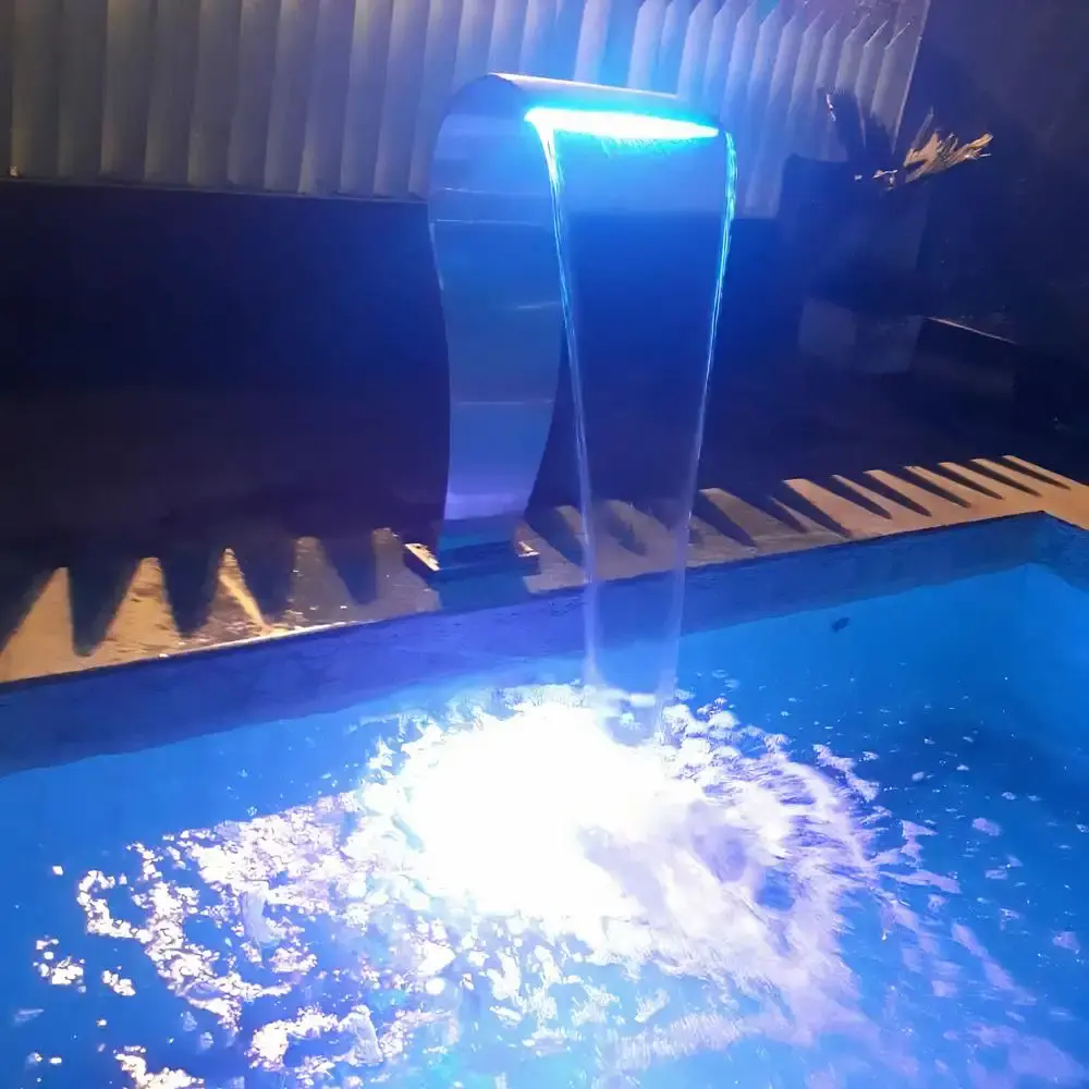Cascata para piscina naja grande 105X50CM com LED RGB PRD00024 Evald — fotografia 5