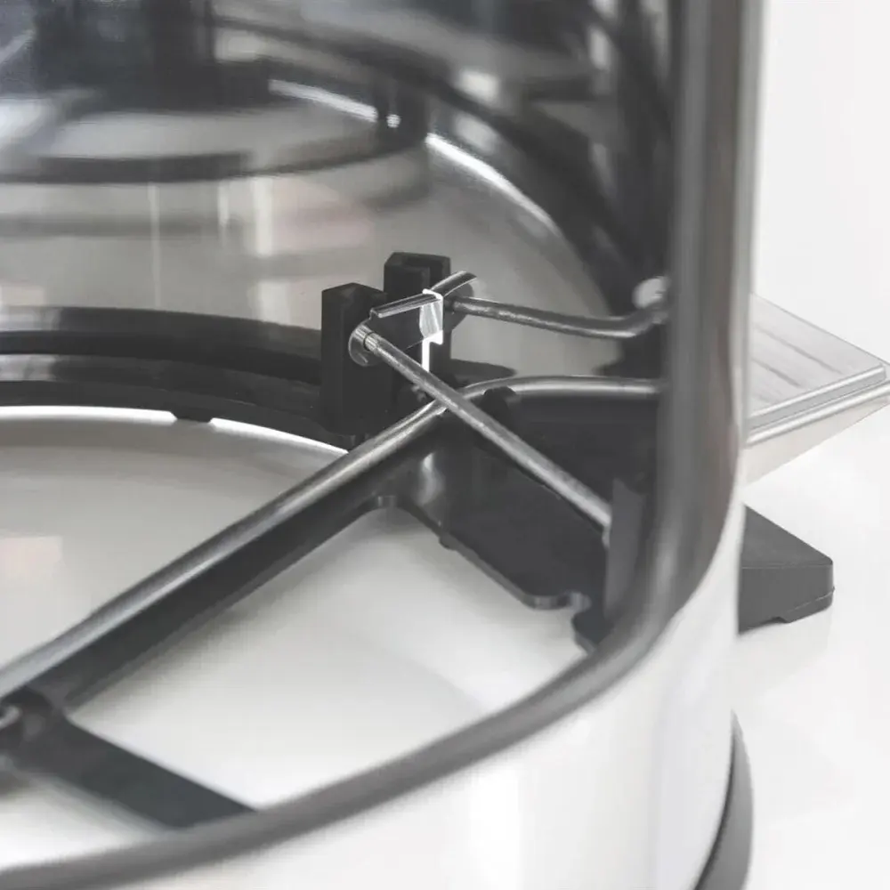 Lixeira aço inox polido com pedal 20L Tramontina — fotografia 4