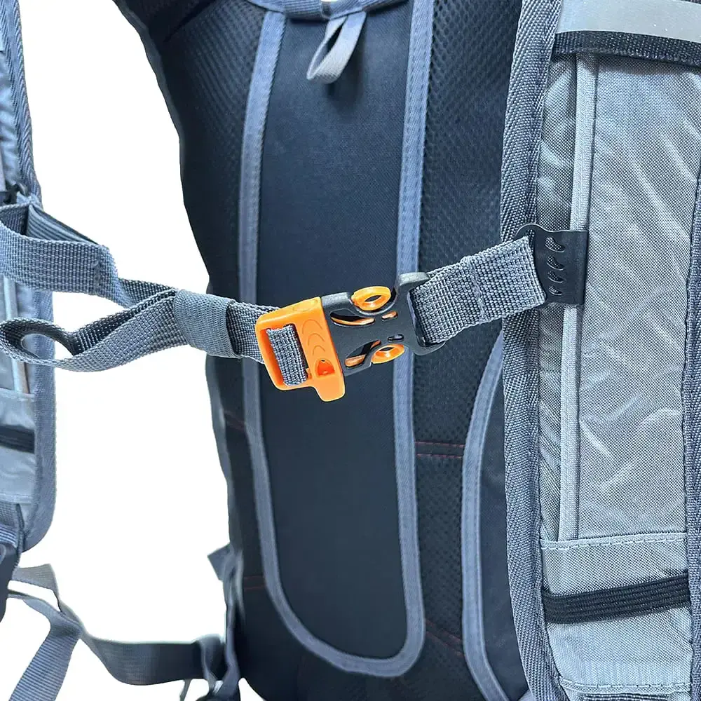 Mochila daypack 20L uso diário naomi preto e cinza Nautika — fotografia 7