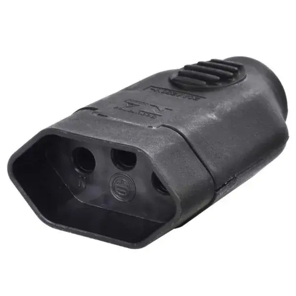 Plugue femea 2P+T 10A - 250V preto Ilumi