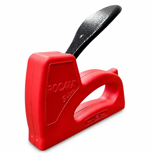 Grampeador na cor vermelha modelo compacto slim da Rocama — fotografia 3