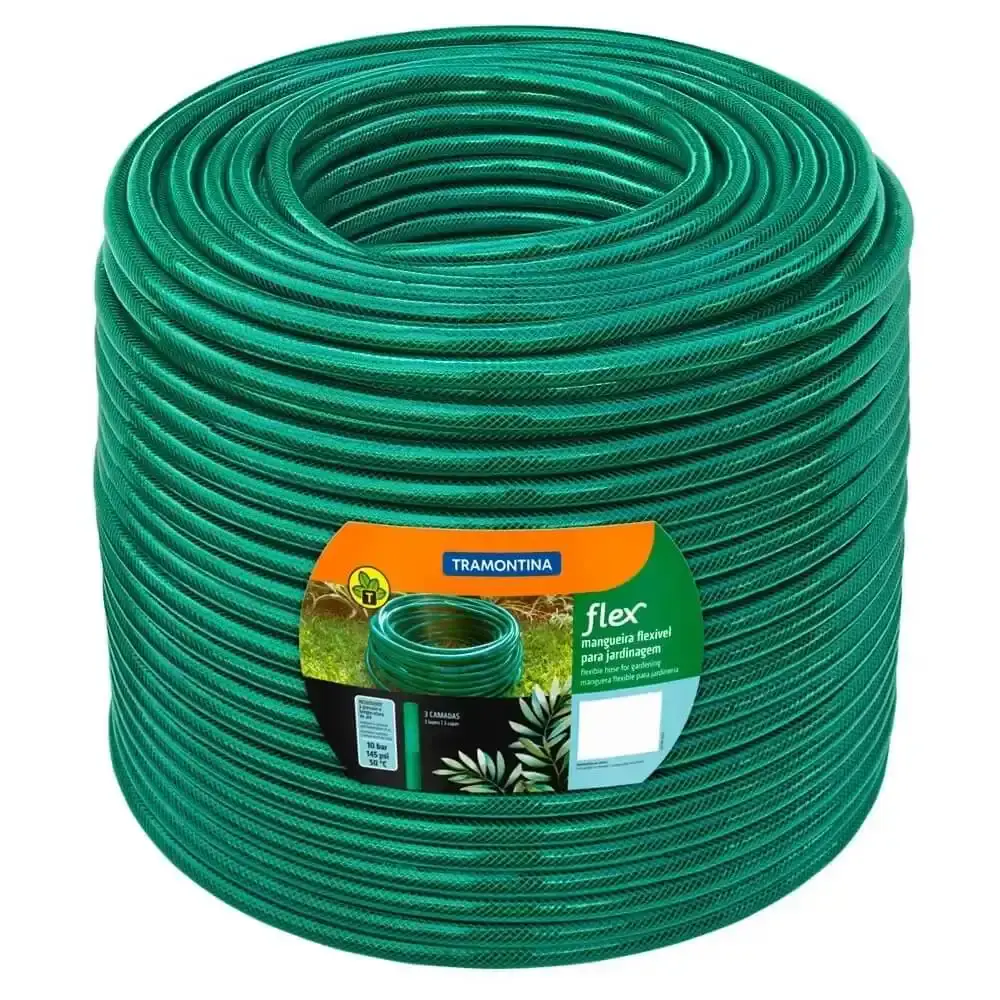 Mangueira jardim rolo com 50 metros em PVC 79170500 Tramontina — fotografia de referência