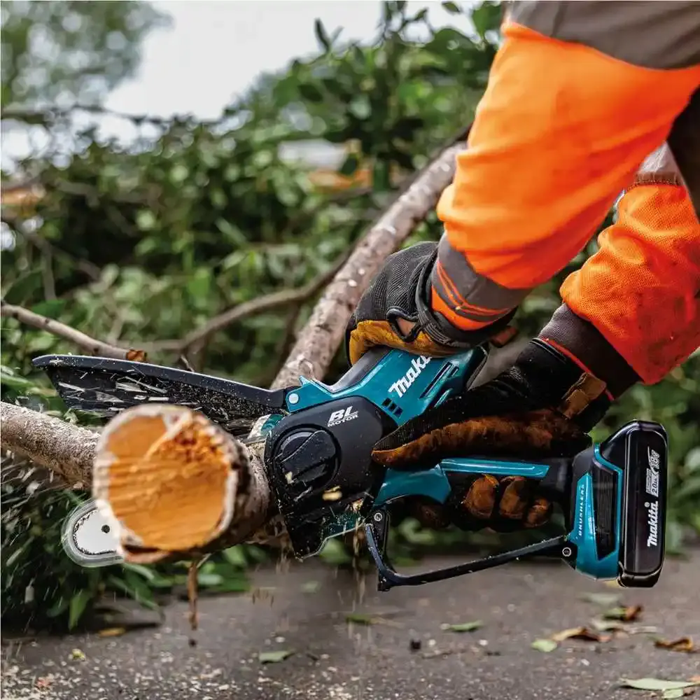 Cortador de galho 18V 320W com bateria 3,0AH e carregador Makita — fotografia 7