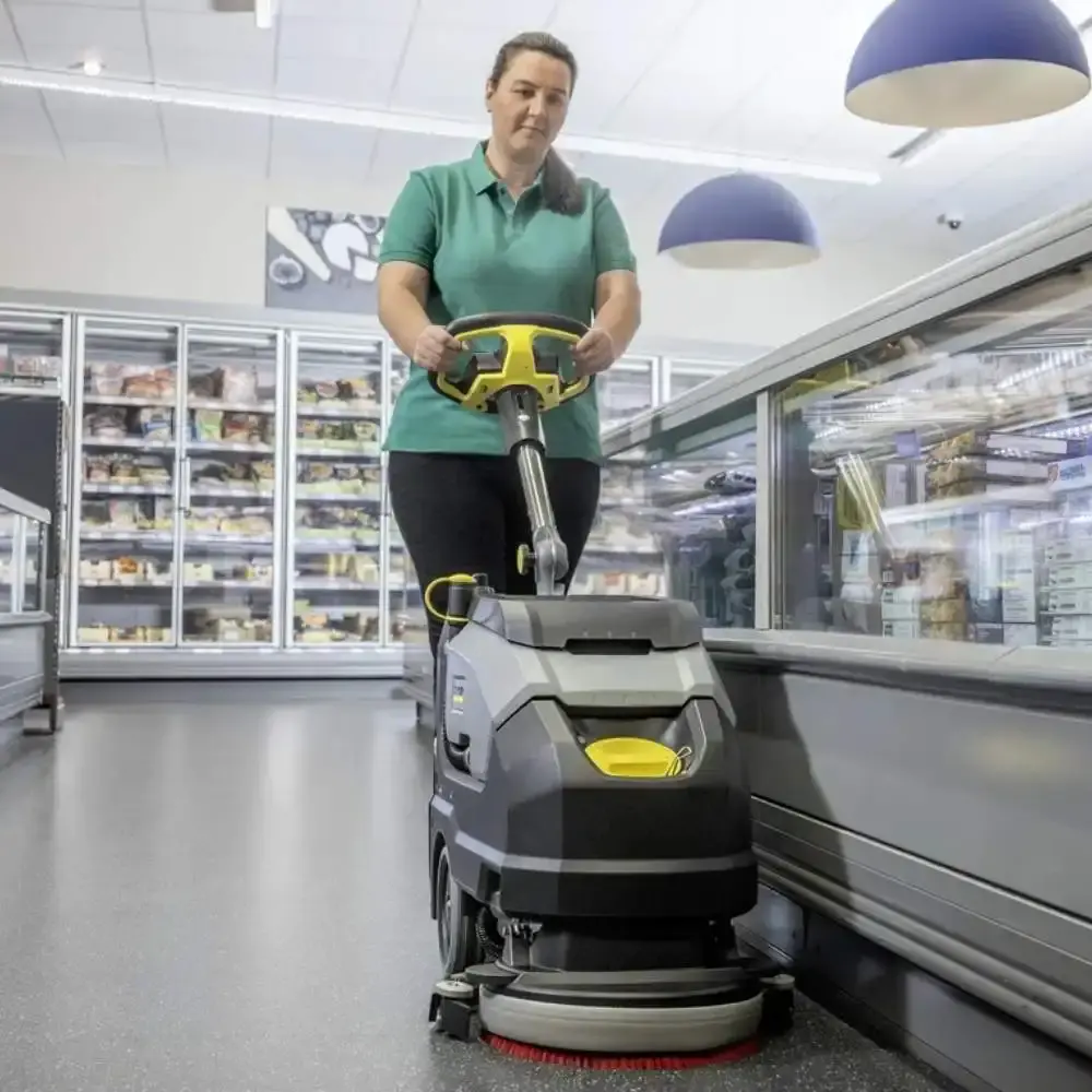 Lavadora e secadora de piso a bateria 1400M²/H BD FIT Karcher — fotografia 10