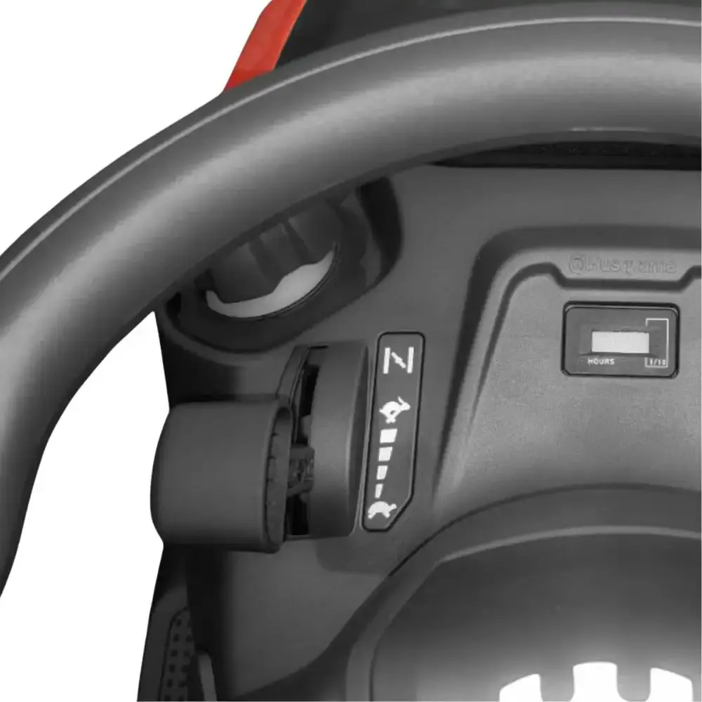 Trator cortador de grama 26,3 HP gasolina 4T TS 219TFM Husqvarna — fotografia 7