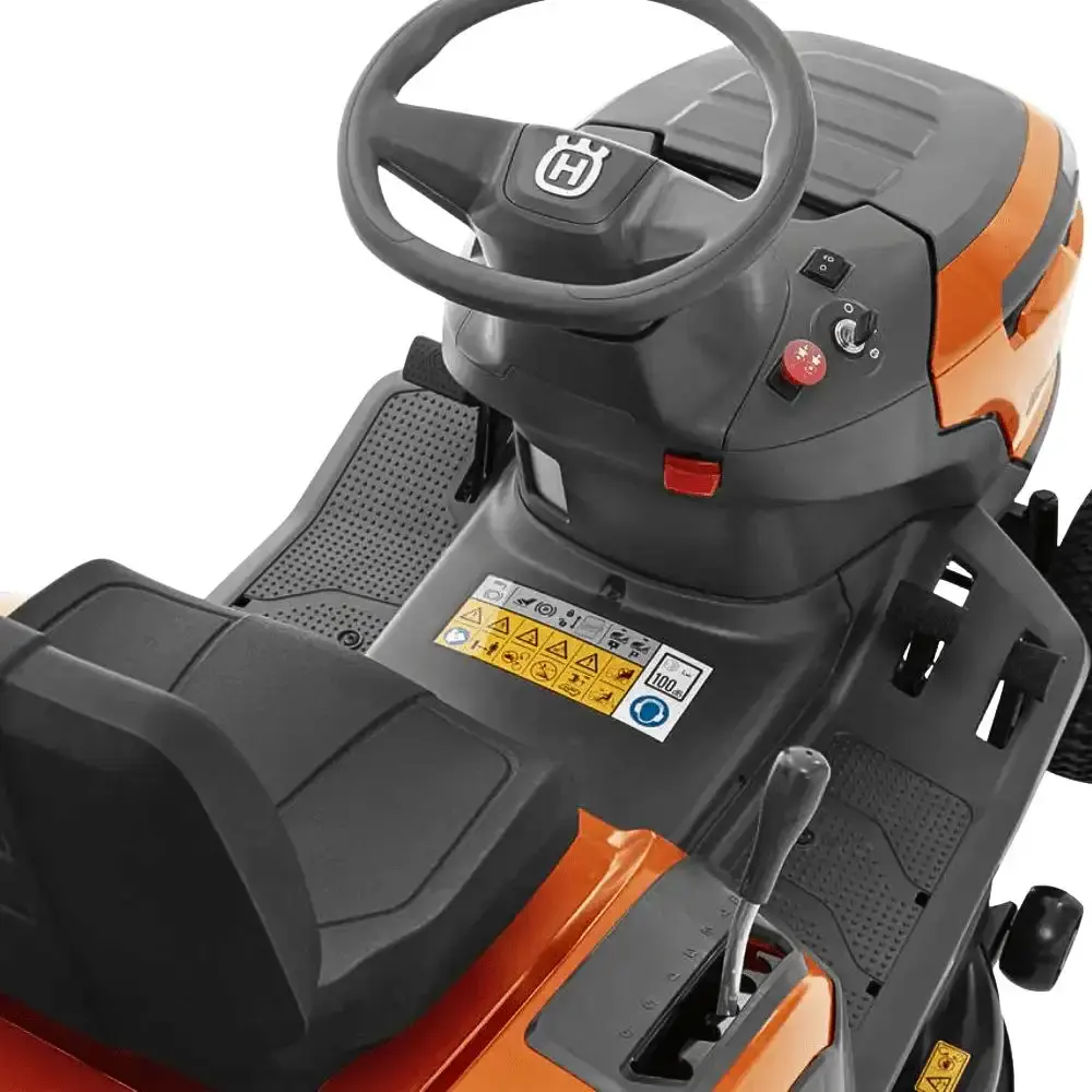Trator cortador de grama gasolina 15 HP 4T TS 114 Husqvarna — fotografia 10