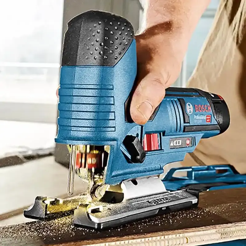 Serra Tico-Tico 12V GST 12V-70 s/ Bateria e Carregador BOSCH — fotografia 5