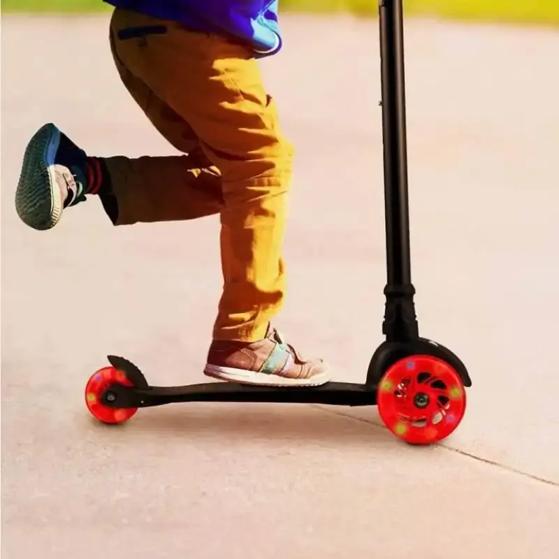 Patinete infantil atrio 3 rodas com LED ES358 Multilaser — fotografia 4