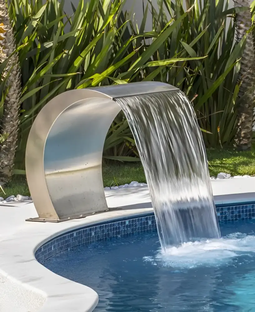 Cascata para piscina em aço inox escovado 58X45CM Sodramar — fotografia 4