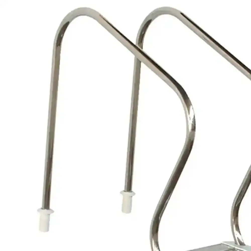 Escada confort em inox para piscinas 2 pol com 4 degraus Sodramar — fotografia 2