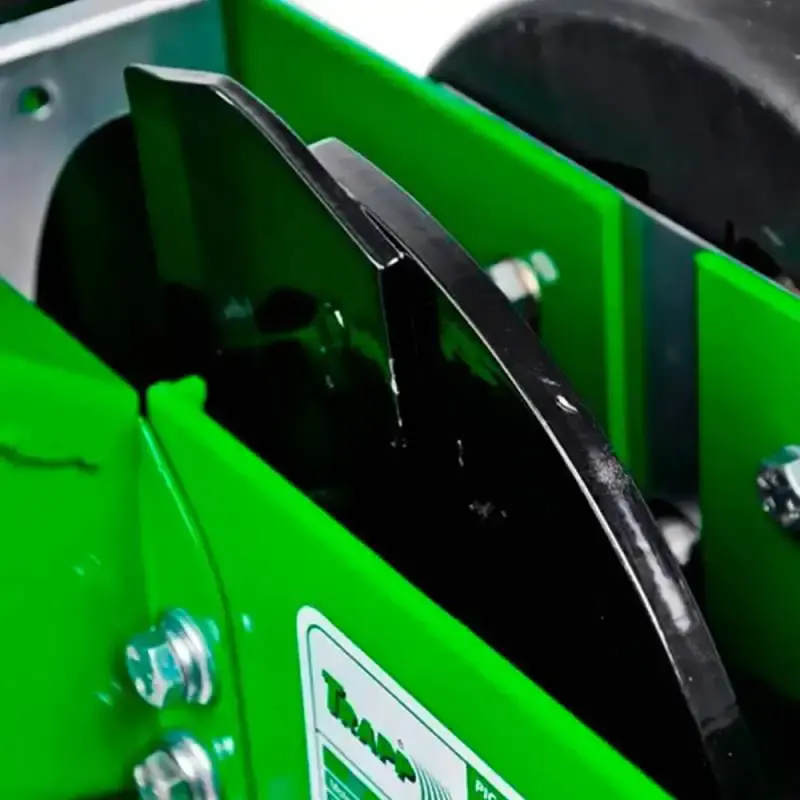 Triturador forrageiro à gasolina TRF 80G com motor 7HP Trapp — fotografia 4