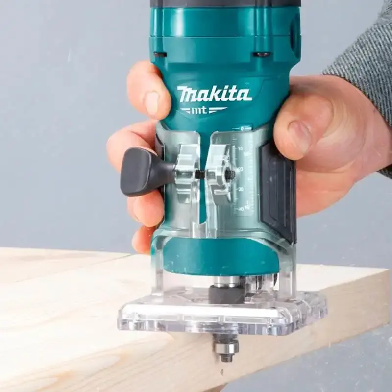 Tupia para laminado 6 MM 530W M3700B Makita MT 220 V — fotografia 5