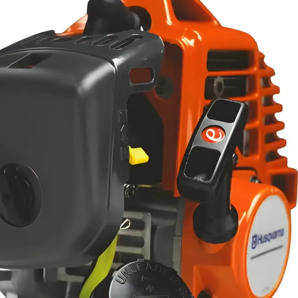 Roçadeira a gasolina 1,3 CV 33 CC lâmina 2 facas 331-R Husqvarna — fotografia 3