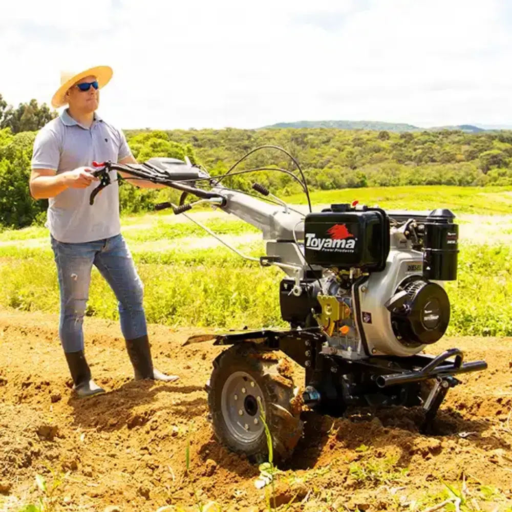 Motocultivador diesel 11 HP 4T 418 CC rodas e enxadas TDT135R8-XP 704-011 Toyama — fotografia 8
