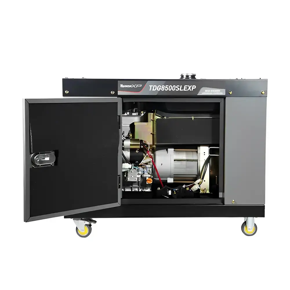 Gerador á Diesel 7 KVA Mono Bivolt Silencioso com Partida Elétrica 251-074 TOYAMA — fotografia 5