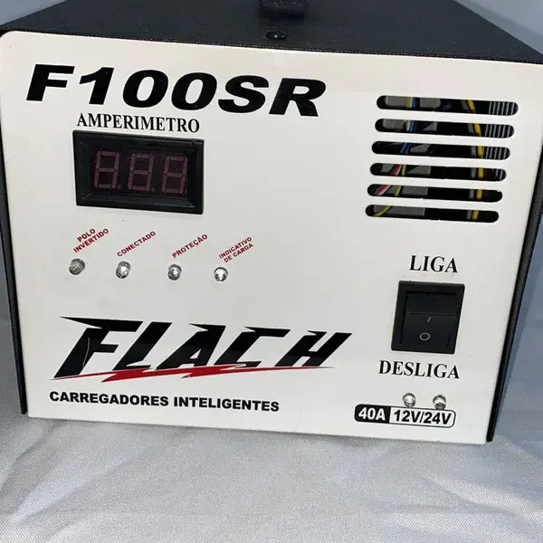 Carregador de baterias inteligente F100-12/24 SR semi - novo Flach