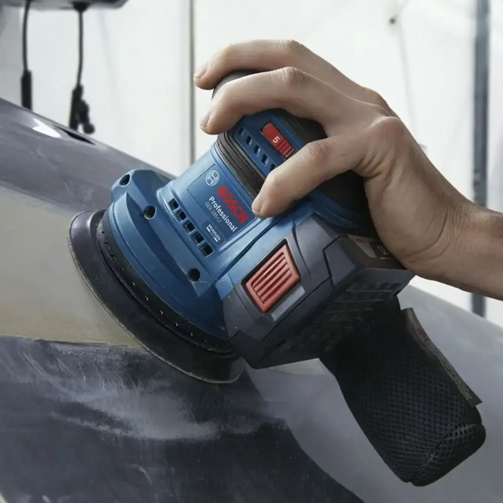 Lixadeira roto orbital 18V 5 POL GEX 185-LI com bateria 4AH Bosch — fotografia 10