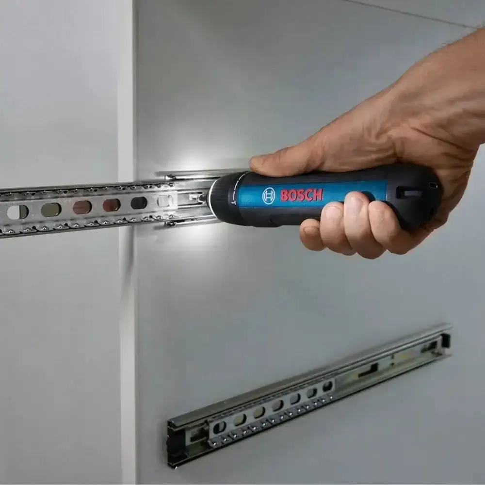 Parafusadeira a bateria 3,6V bivolt com detector de tensão GVD 1000-17 Bosch — fotografia 11