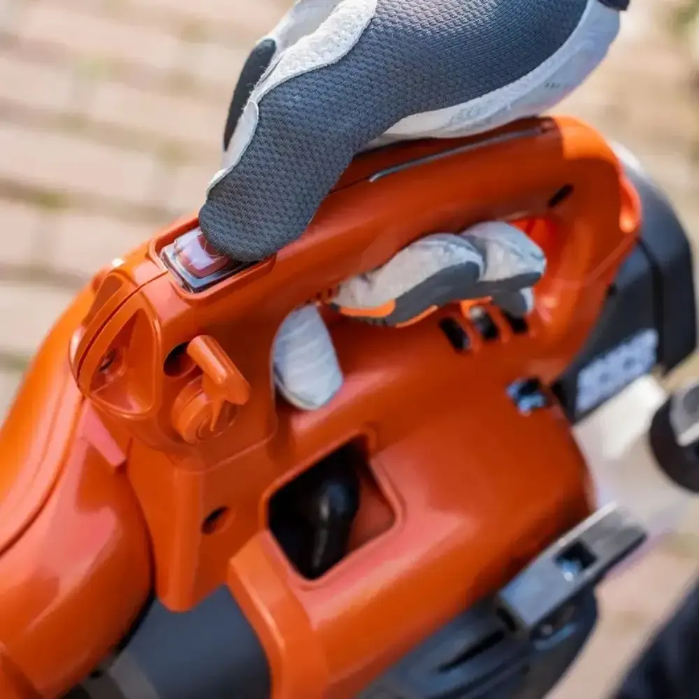 Soprador de folhas a gasolina 28 CC 1,1 HP 125B Husqvarna — fotografia 8