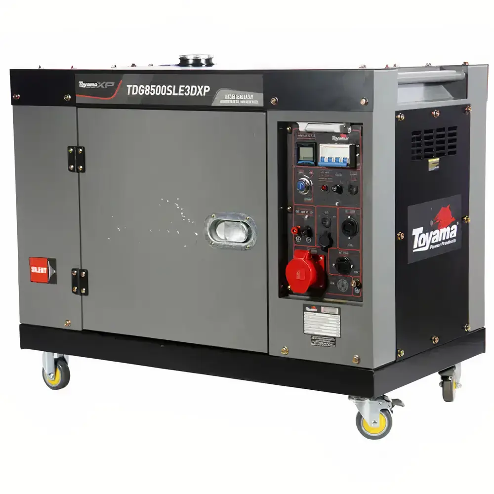 Gerador à diesel 7.5 KVA silencioso com partida elétrica trifásico 220V TDG8500SLE3DXP 251-076 Toyama — fotografia de referência