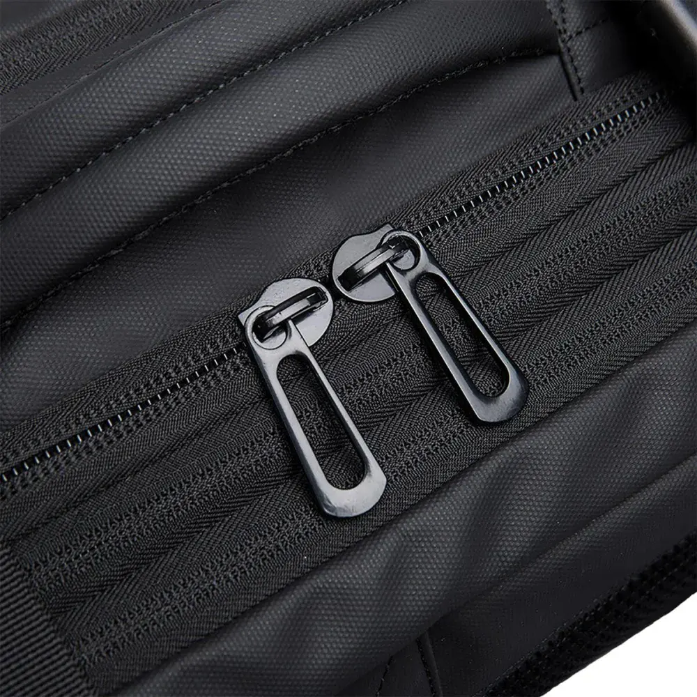 Mochila travel 40L preta Kala — fotografia 10