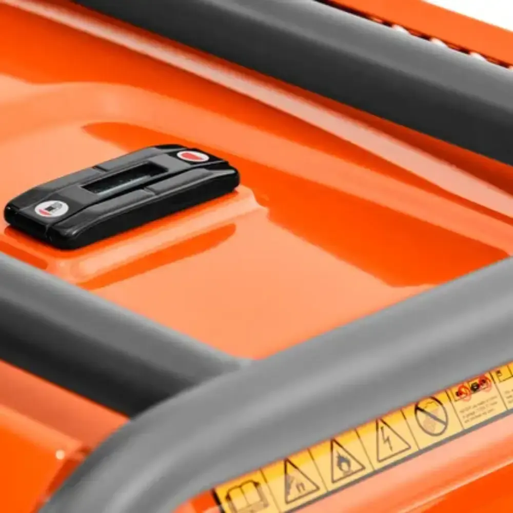 Gerador de energia a gasolina 5,5 KW 4 tempos trifásico G5500P Husqvarna — fotografia 2