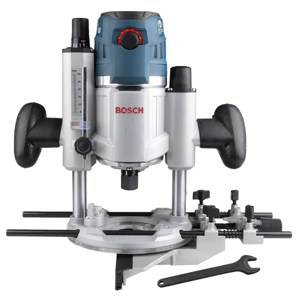 Tupia com base de imersão 1600W gof 1600 ce Bosch - 220V — fotografia de referência
