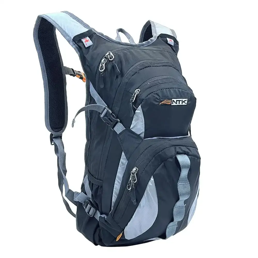Mochila daypack 20L uso diário naomi preto e cinza Nautika