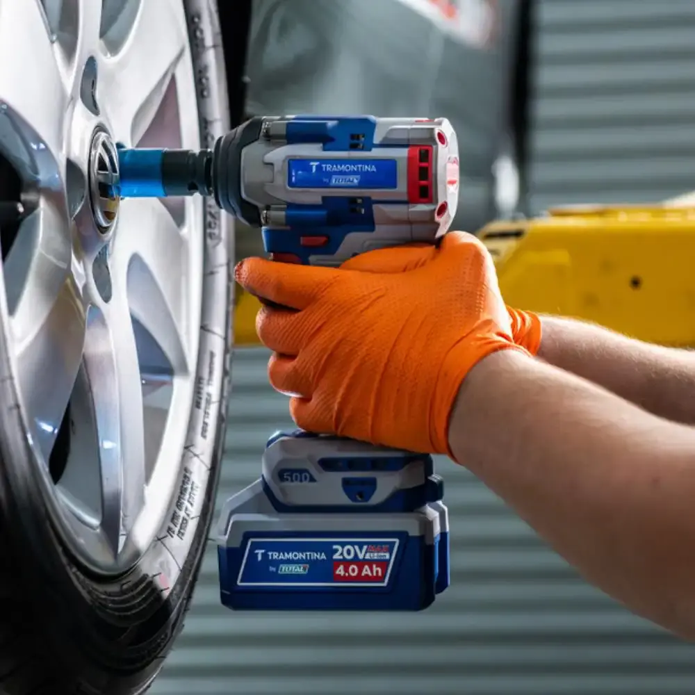 Chave impacto 1/2POL 20V 850 n.m brushless 2 baterias 4AH carregador maleta Tramontina — fotografia 4