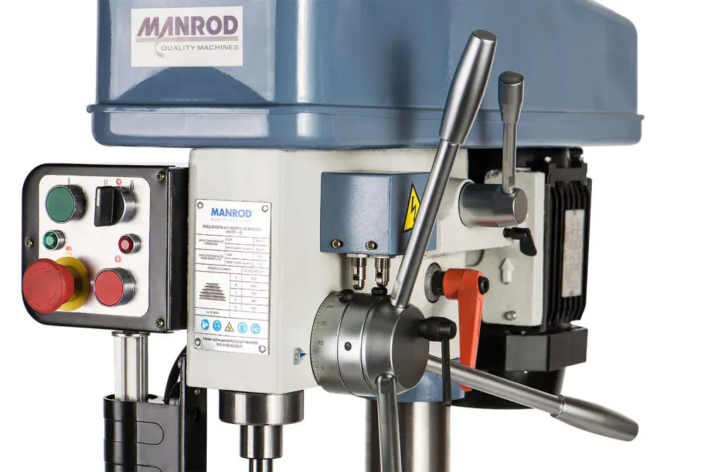 Furadeira rosqueadeira de bancada MR-726 220V trifásico Manrod — fotografia 8