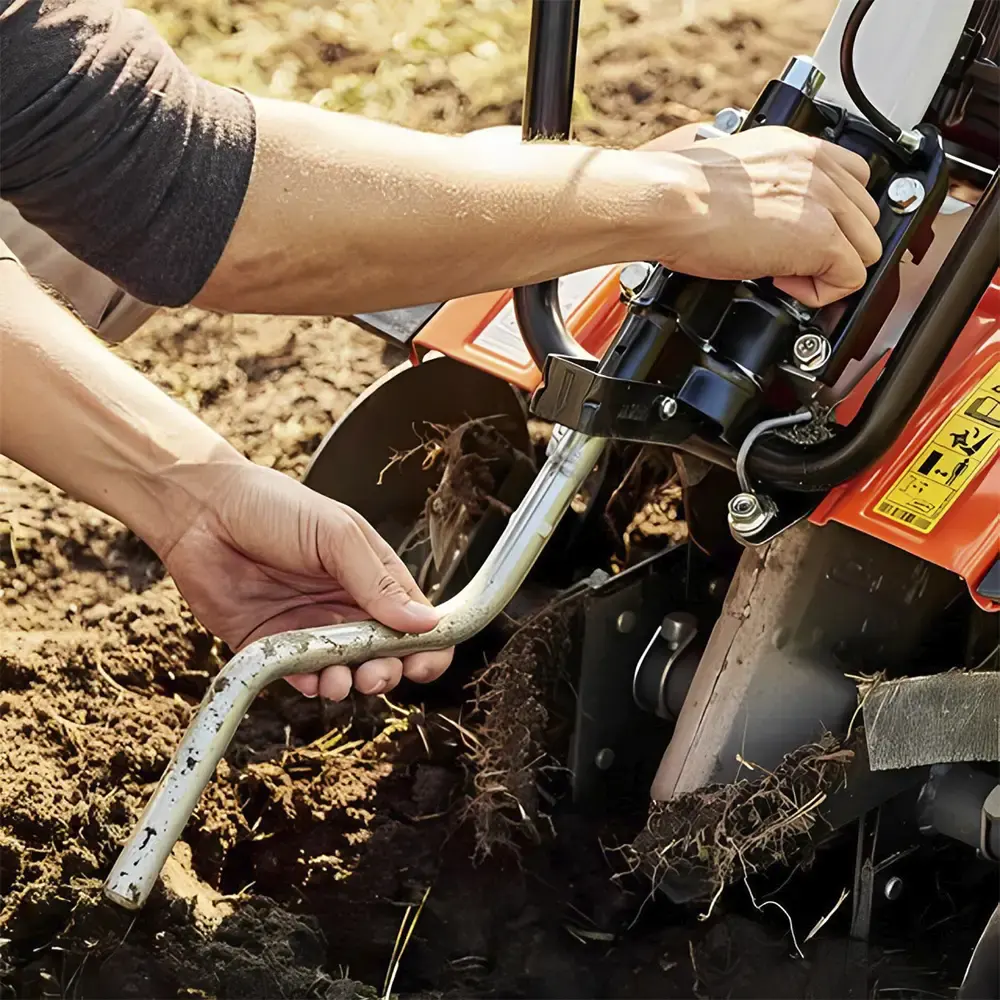 Motocultivador gasolina 6,0 HP 4T 212 CC enxadas e roda MH610 Stihl — fotografia 6