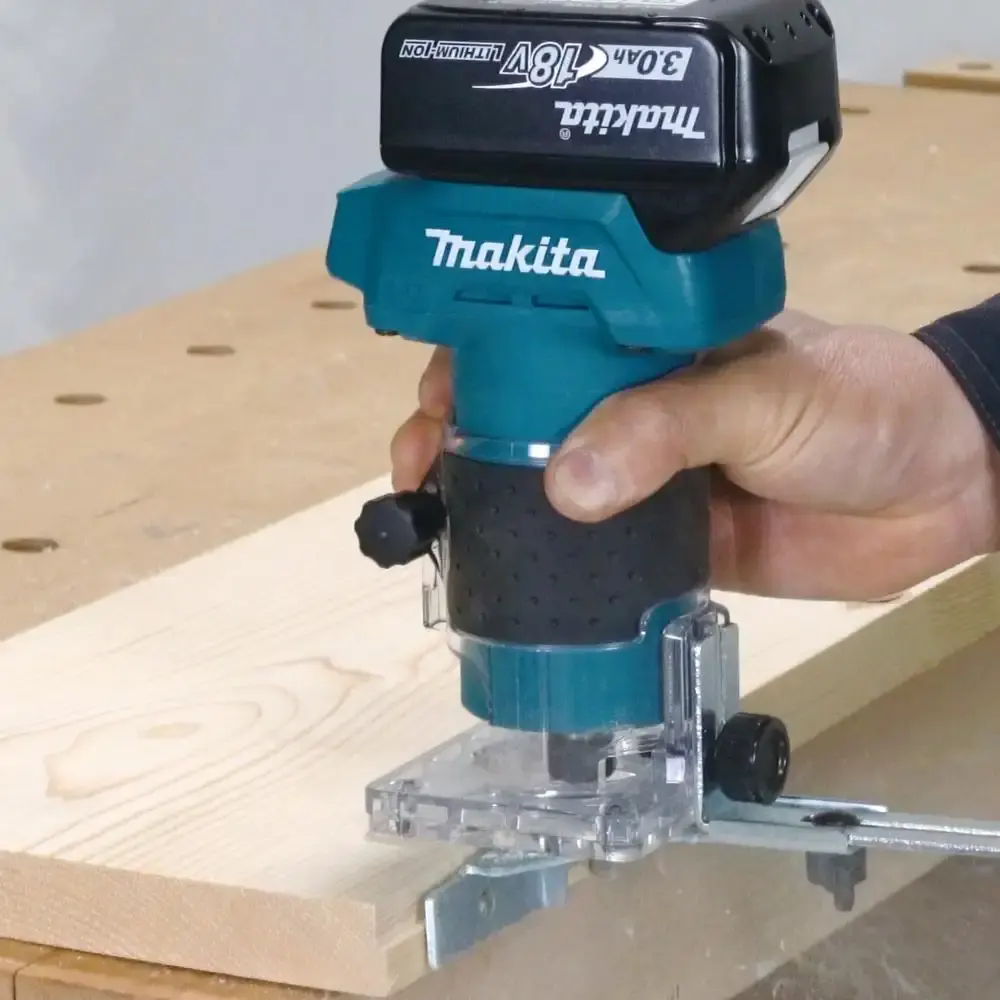 Tupia 6MM 1/4POL a bateria 18V 3,0AH DRT52Z sem bateria e carregador Makita — fotografia 4
