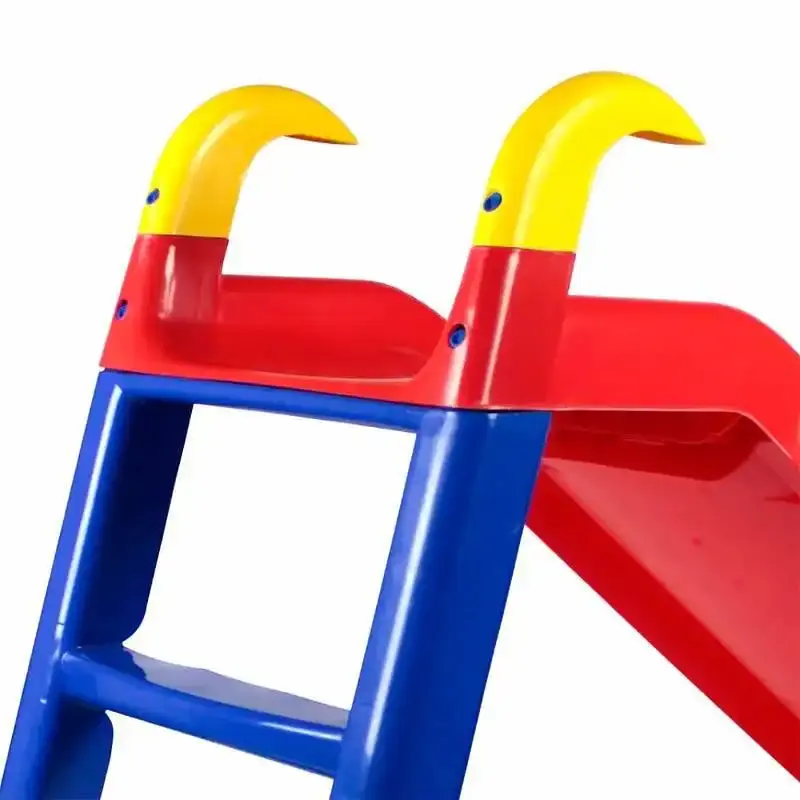 Escorregador infantil de brinquedo com escada. extensão e apoios BEL — fotografia 3