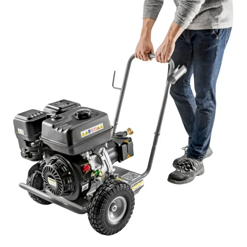 Lavadora de alta pressão a gasolina 600 l/h HD 6/15G Karcher — fotografia 3