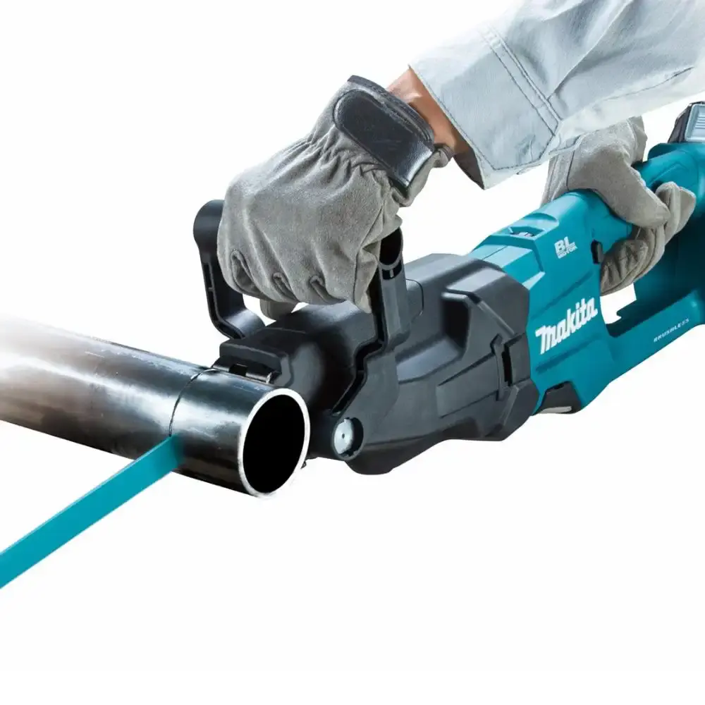 Serra sabre à bateria 40V sem bateria e sem carregador Makita — fotografia 4