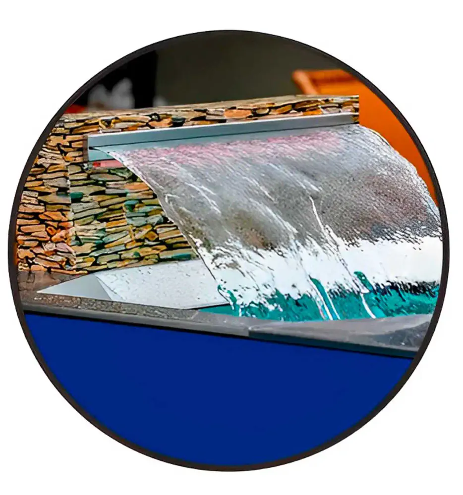 Cascata de Embutir 45 cm para Piscina em Aço Inox EVALD — fotografia 2