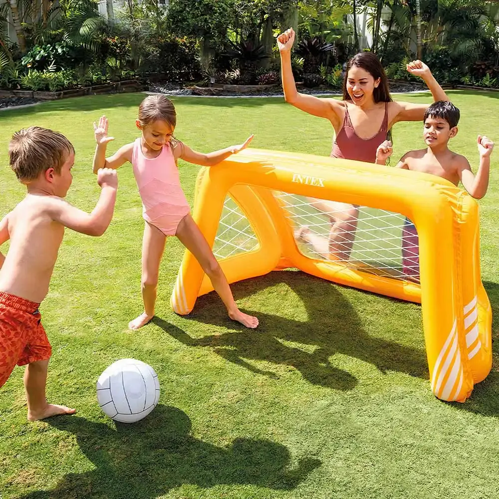 Kit 2 trave polo aquático para piscina com bola e rede 5850799 Intex — fotografia 4