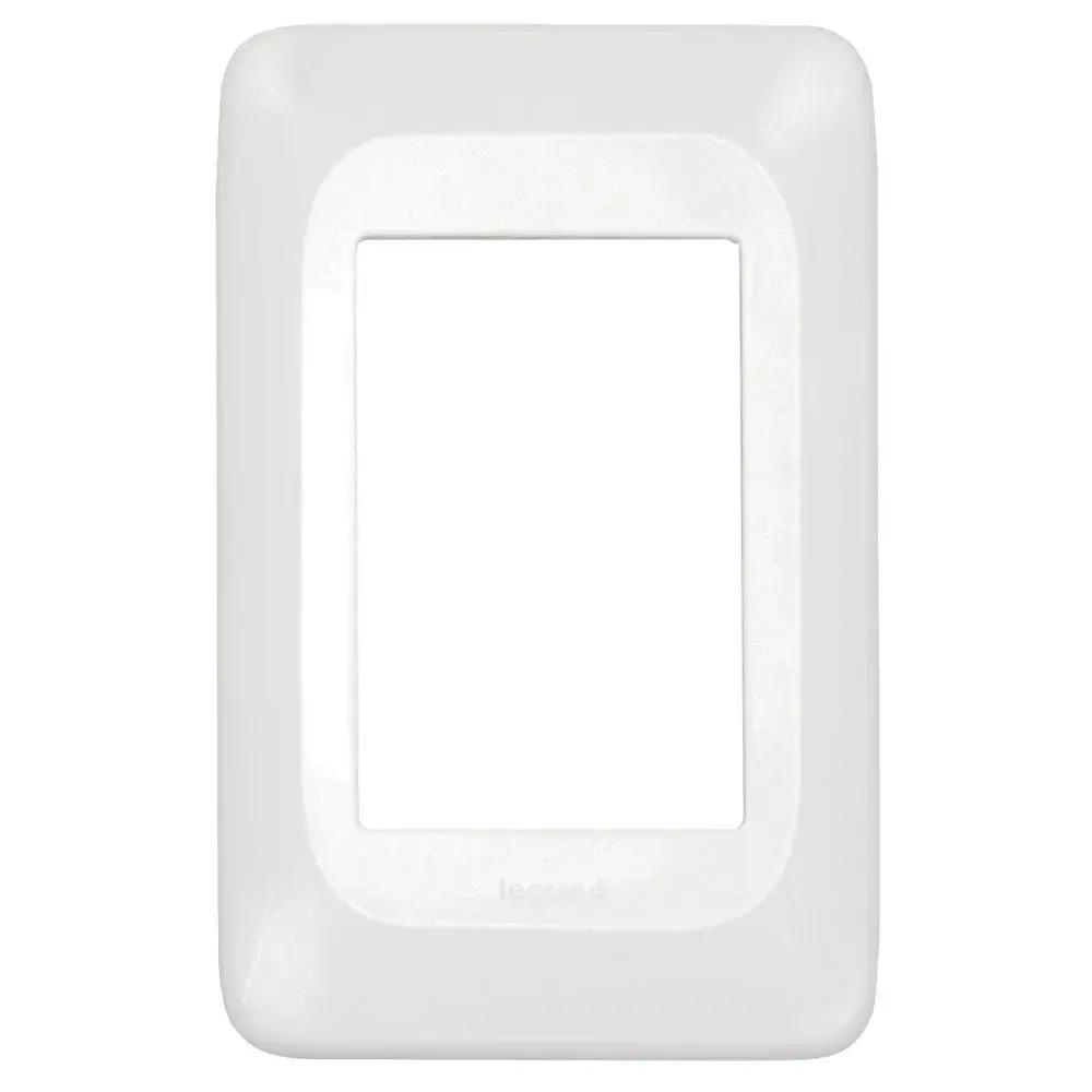 Placa com suporte 4X2 3 postos juntos branca Pial pop