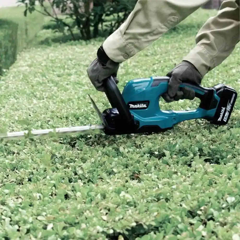 Aparador de cerca viva a bateria 18V 50CM DUH507Z sem bateria e carregador Makita — fotografia 8