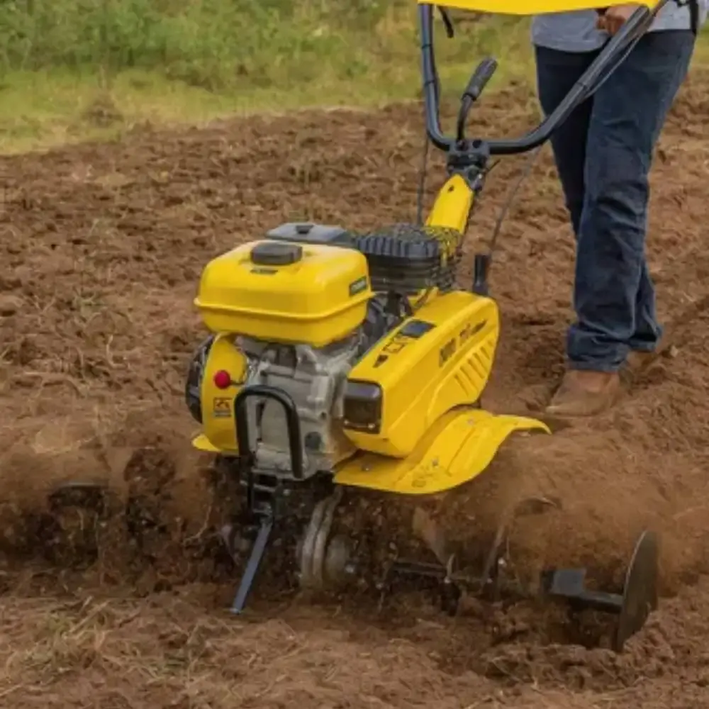 Motocultivador a gasolina 7HP 212CC com rodas e enxadas Vonder — fotografia 5
