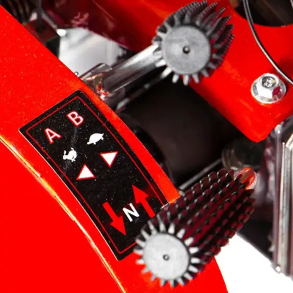 Motocultivador gasolina 7,0 HP 4T 212 CC rodas e enxadas TT65 701-001 Toyama — fotografia 5