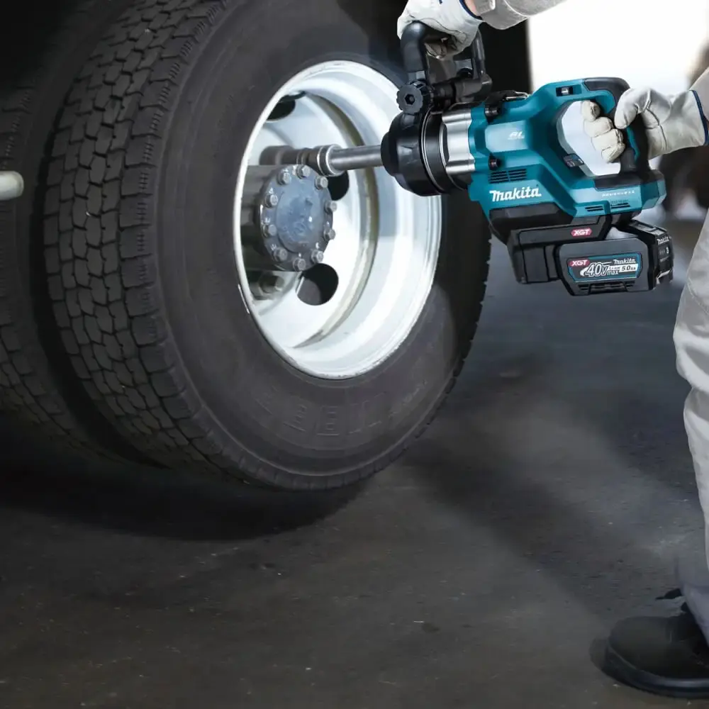 Chave de impacto a bateria 40V 1POL 3150NM TW010GZ Makita — fotografia 4