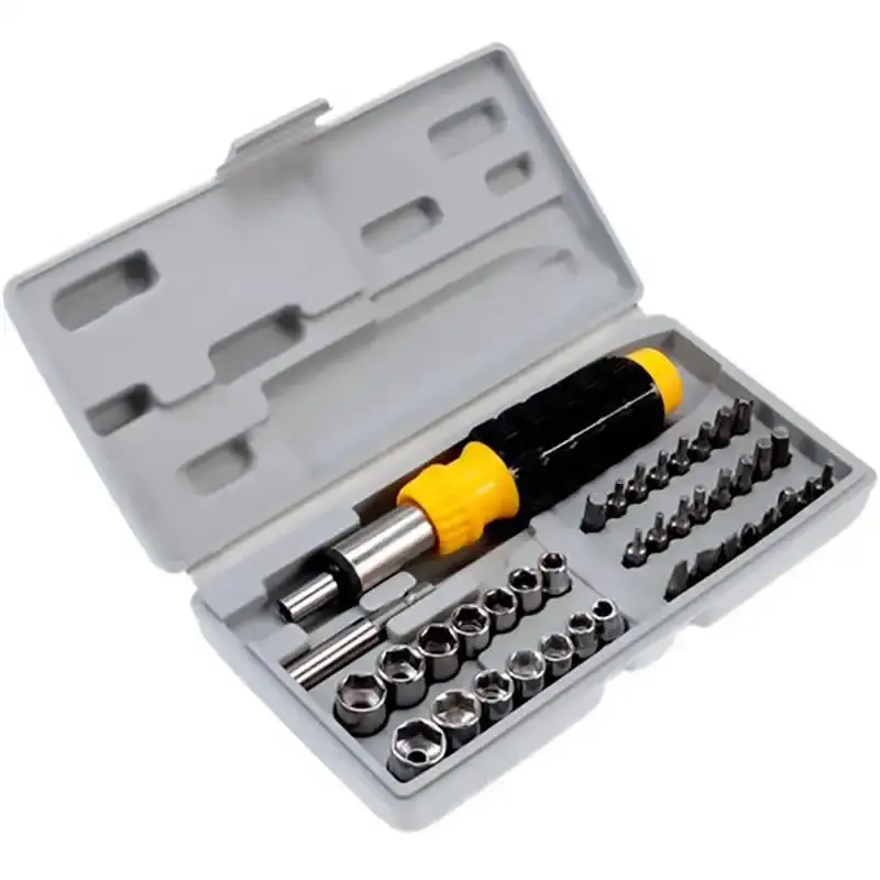 Jogo de soquetes e bits com chave catraca kit 40 peças 8QQ Eda — fotografia de referência