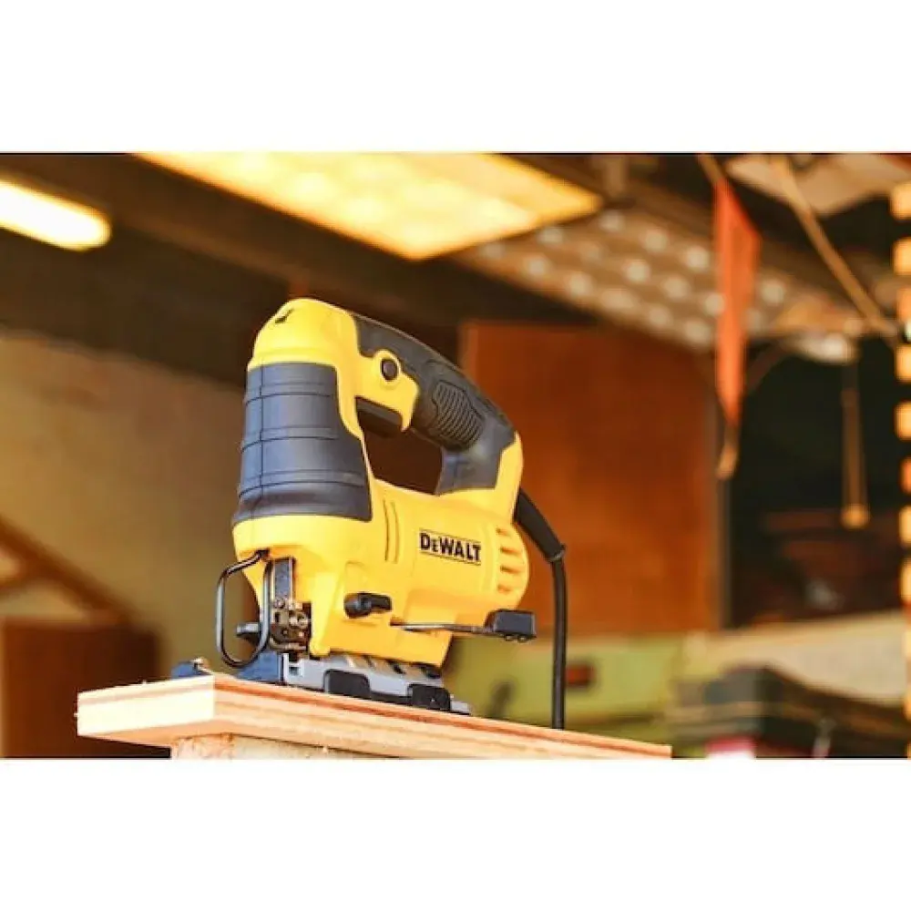Serra tico-tico com velocidade variável 650W 127V Dewalt — fotografia 7